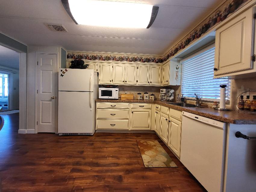 5635 Camelford Drive a Sarasota, FL Mobile or Manufactured Home for Sale