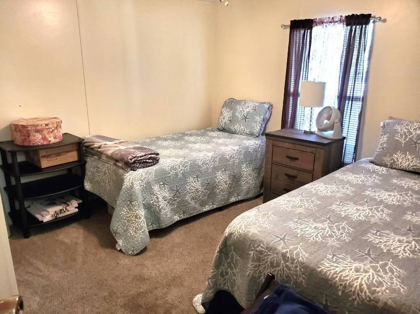 7064 W Eatonshire Path a Homosassa, FL Mobile or Manufactured Home for Sale