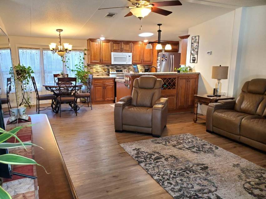 7064 W Eatonshire Path a Homosassa, FL Mobile or Manufactured Home for Sale