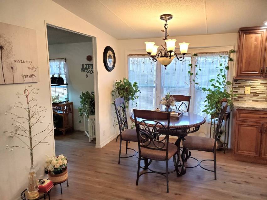 7064 W Eatonshire Path a Homosassa, FL Mobile or Manufactured Home for Sale