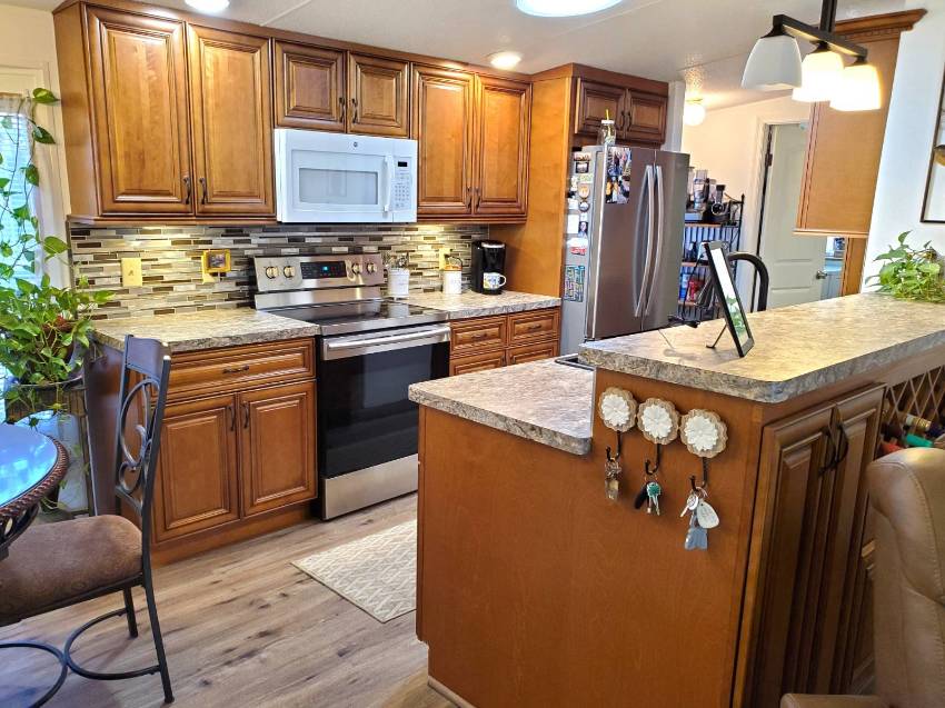 7064 W Eatonshire Path a Homosassa, FL Mobile or Manufactured Home for Sale