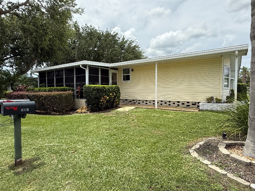 5384 Grasmere Ln a Sarasota, FL Mobile or Manufactured Home for Sale