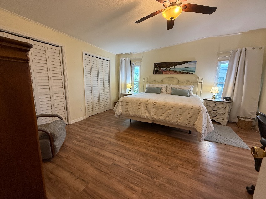 5384 Grasmere Ln a Sarasota, FL Mobile or Manufactured Home for Sale