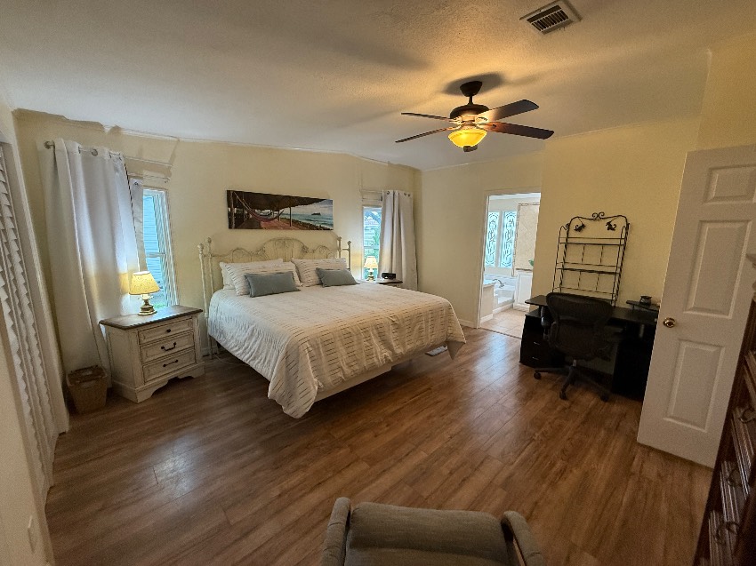5384 Grasmere Ln a Sarasota, FL Mobile or Manufactured Home for Sale