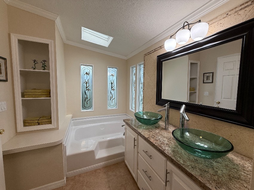 5384 Grasmere Ln a Sarasota, FL Mobile or Manufactured Home for Sale