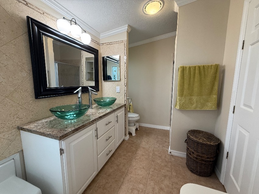 5384 Grasmere Ln a Sarasota, FL Mobile or Manufactured Home for Sale