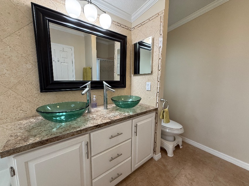 5384 Grasmere Ln a Sarasota, FL Mobile or Manufactured Home for Sale