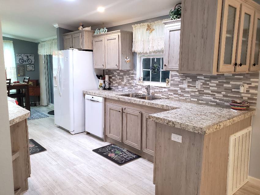 6954 W Duncan Lane a Homosassa, FL Mobile or Manufactured Home for Sale