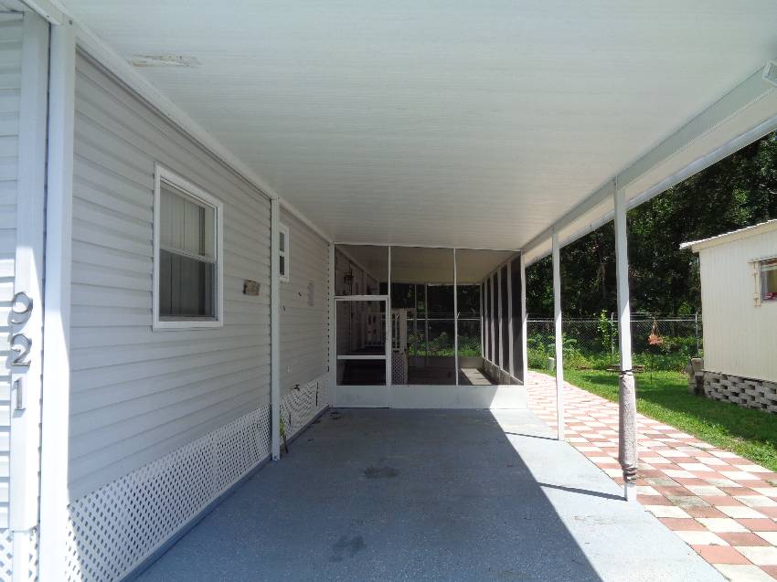 921 Fountainview Lake Dr a Lakeland, FL Mobile or Manufactured Home for Sale