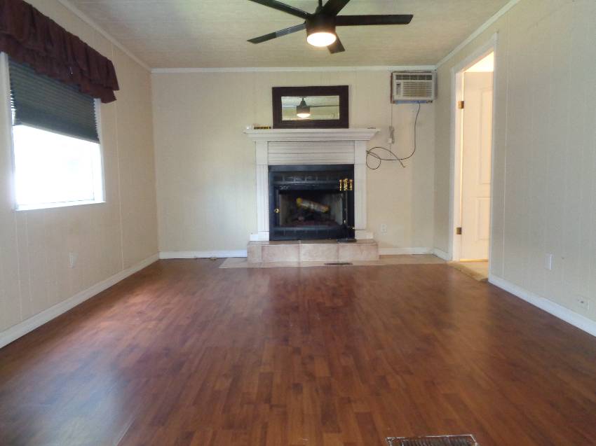 921 Fountainview Lake Dr a Lakeland, FL Mobile or Manufactured Home for Sale