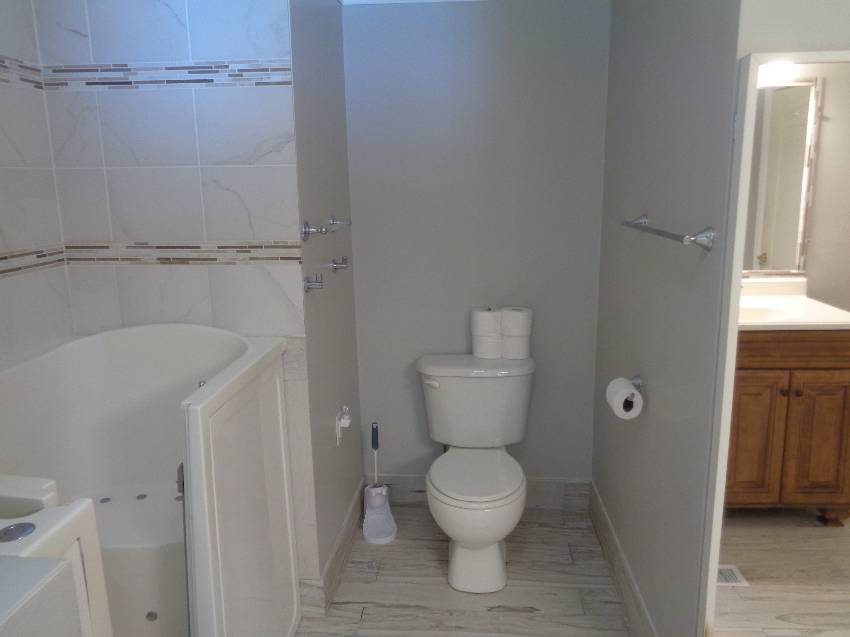 921 Fountainview Lake Dr a Lakeland, FL Mobile or Manufactured Home for Sale