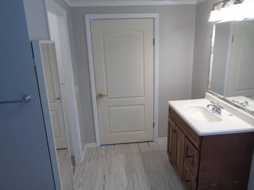 921 Fountainview Lake Dr a Lakeland, FL Mobile or Manufactured Home for Sale