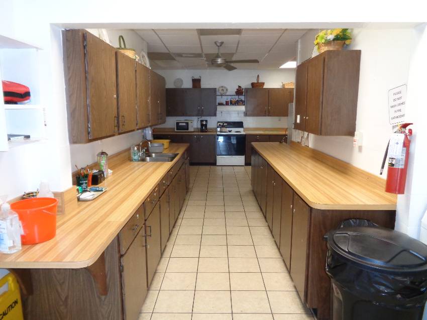 242 Esther St a Lakeland, FL Mobile or Manufactured Home for Sale