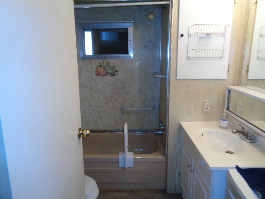 242 Esther St a Lakeland, FL Mobile or Manufactured Home for Sale