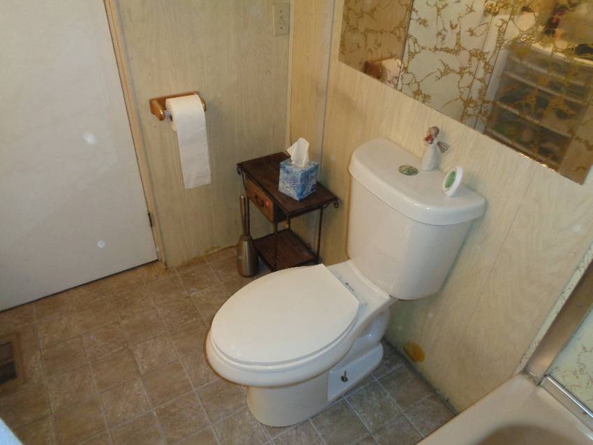 242 Esther St a Lakeland, FL Mobile or Manufactured Home for Sale