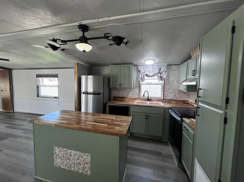 590 Century Drive a Winter Haven, FL Mobile or Manufactured Home for Sale
