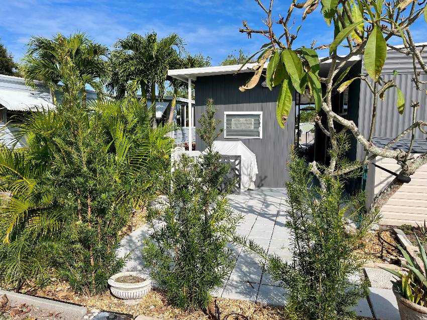928 Zacapa a Venice, FL Mobile or Manufactured Home for Sale
