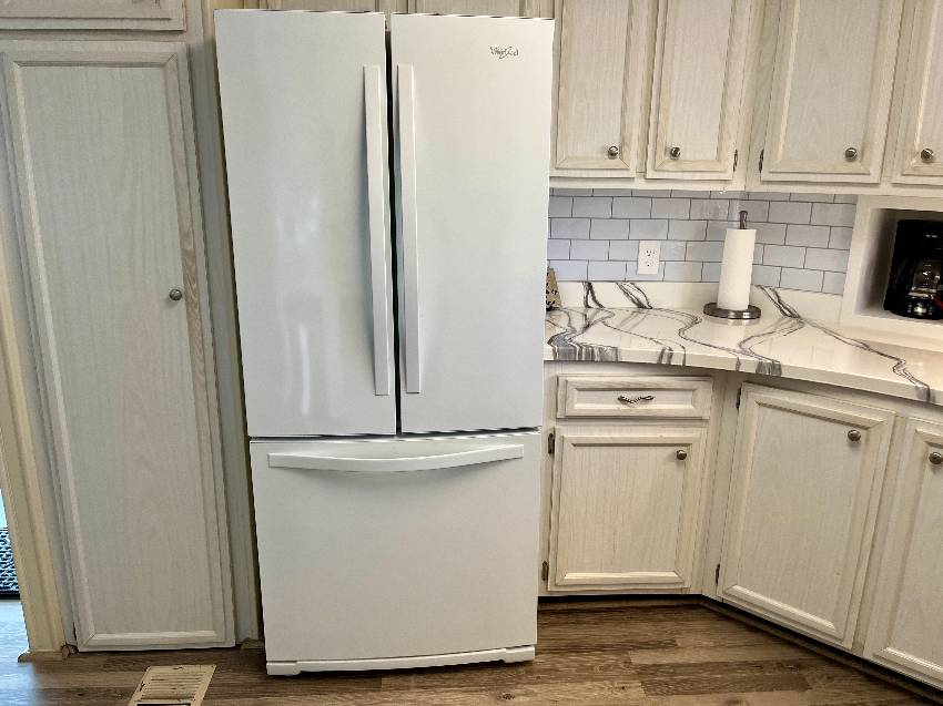 928 Zacapa a Venice, FL Mobile or Manufactured Home for Sale