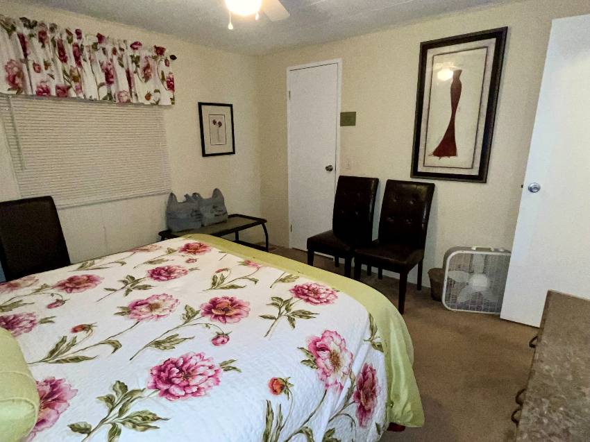 928 Zacapa a Venice, FL Mobile or Manufactured Home for Sale