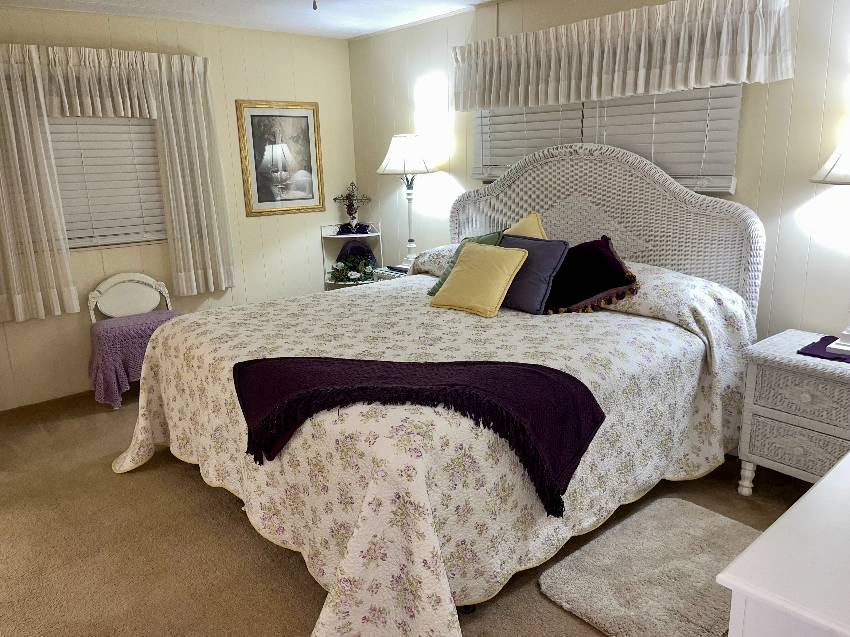 928 Zacapa a Venice, FL Mobile or Manufactured Home for Sale