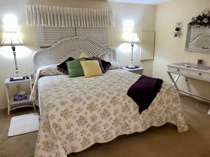 928 Zacapa a Venice, FL Mobile or Manufactured Home for Sale