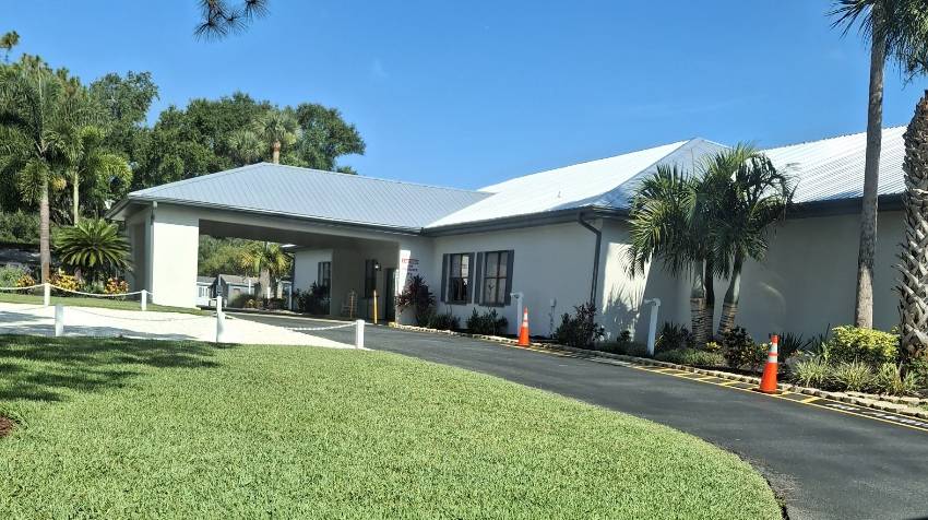 1673 Bassett Dr. a Lakeland, FL Mobile or Manufactured Home for Sale