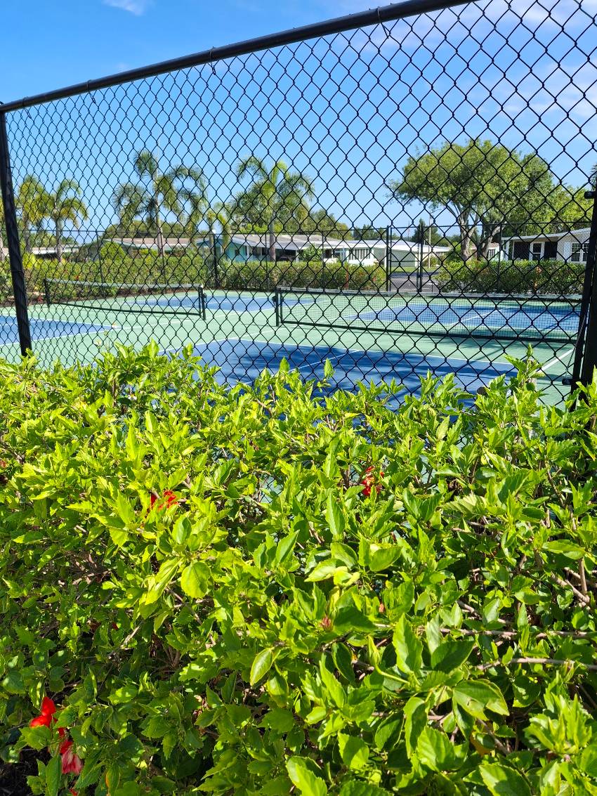 1673 Bassett Dr. a Lakeland, FL Mobile or Manufactured Home for Sale