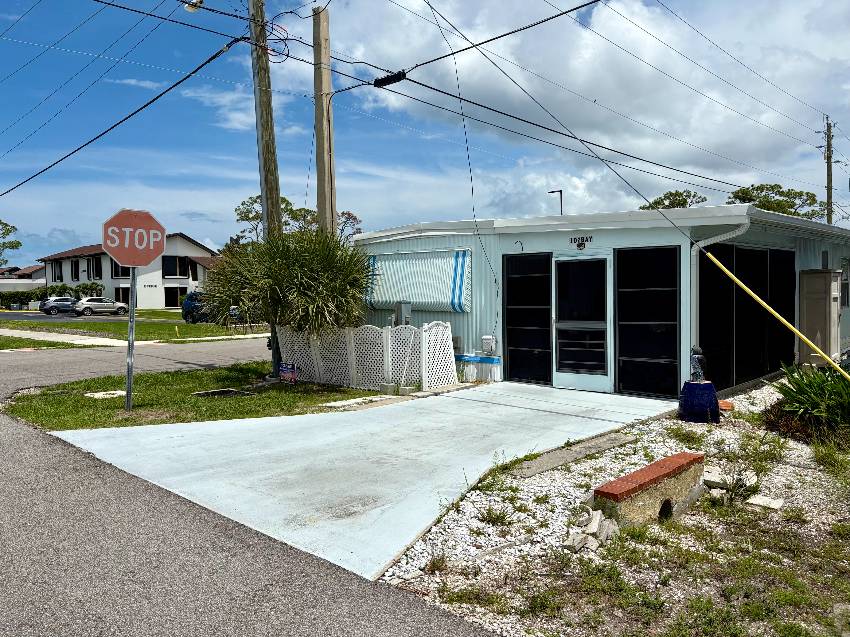102 Bay St a Venice, FL Mobile or Manufactured Home for Sale