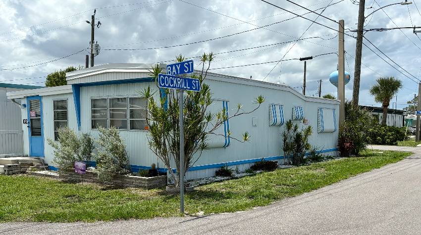 102 Bay St a Venice, FL Mobile or Manufactured Home for Sale