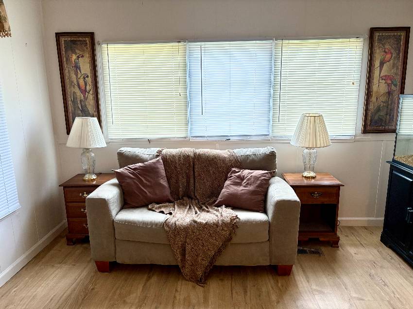 102 Bay St a Venice, FL Mobile or Manufactured Home for Sale