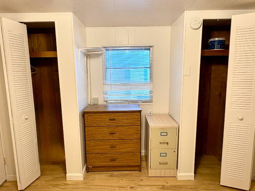 102 Bay St a Venice, FL Mobile or Manufactured Home for Sale