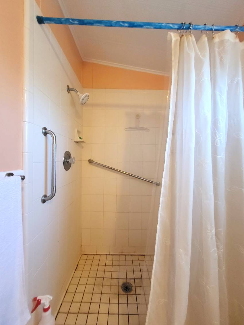 5514 Yarmouth Lane a Sarasota, FL Mobile or Manufactured Home for Sale