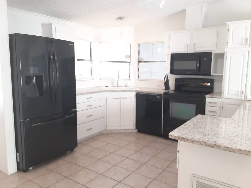 2132 Sabal Palm Drive a Lakeland, FL Mobile or Manufactured Home for Sale