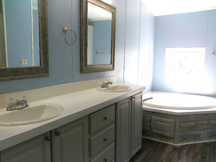 609 Tulip Circle a Auburndale, FL Mobile or Manufactured Home for Sale