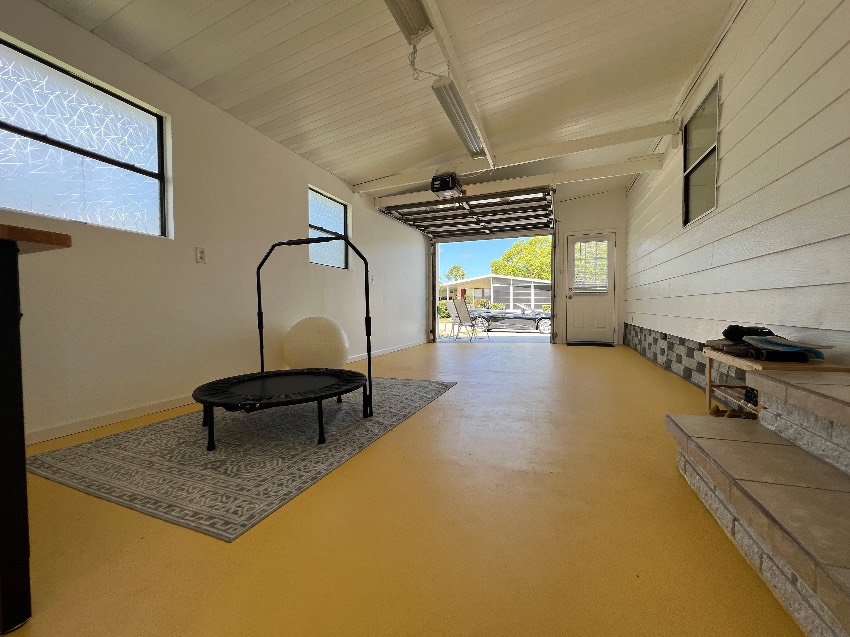 5721 Scarborough Ln a Sarasota, FL Mobile or Manufactured Home for Sale
