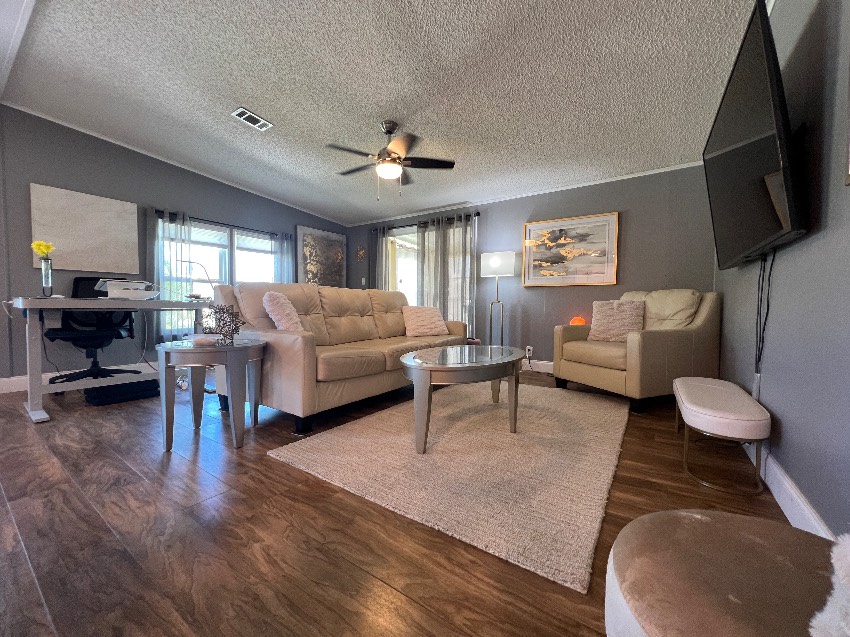 5721 Scarborough Ln a Sarasota, FL Mobile or Manufactured Home for Sale