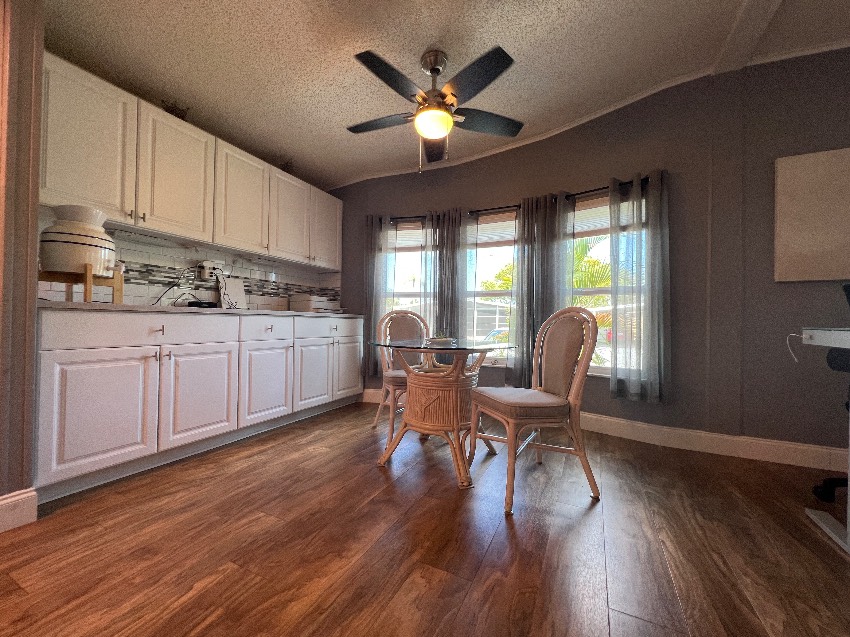 5721 Scarborough Ln a Sarasota, FL Mobile or Manufactured Home for Sale