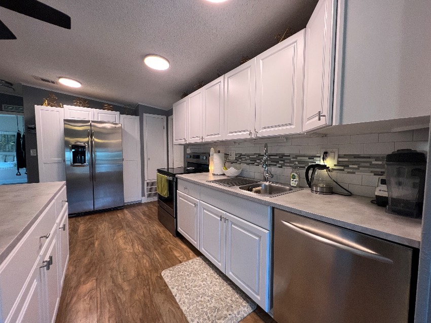 5721 Scarborough Ln a Sarasota, FL Mobile or Manufactured Home for Sale