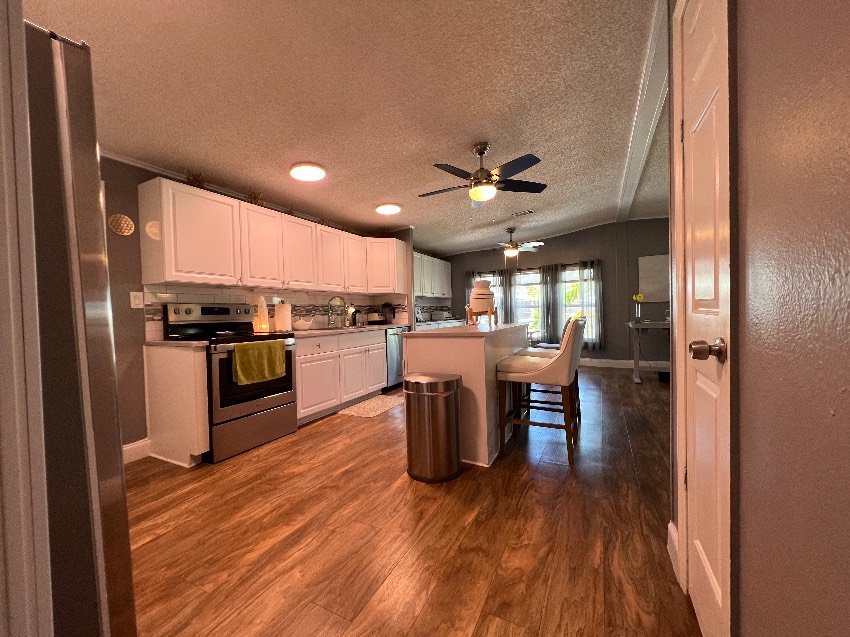5721 Scarborough Ln a Sarasota, FL Mobile or Manufactured Home for Sale