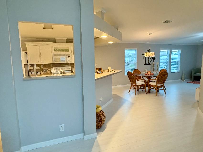 968 Bonaire a Venice, FL Mobile or Manufactured Home for Sale