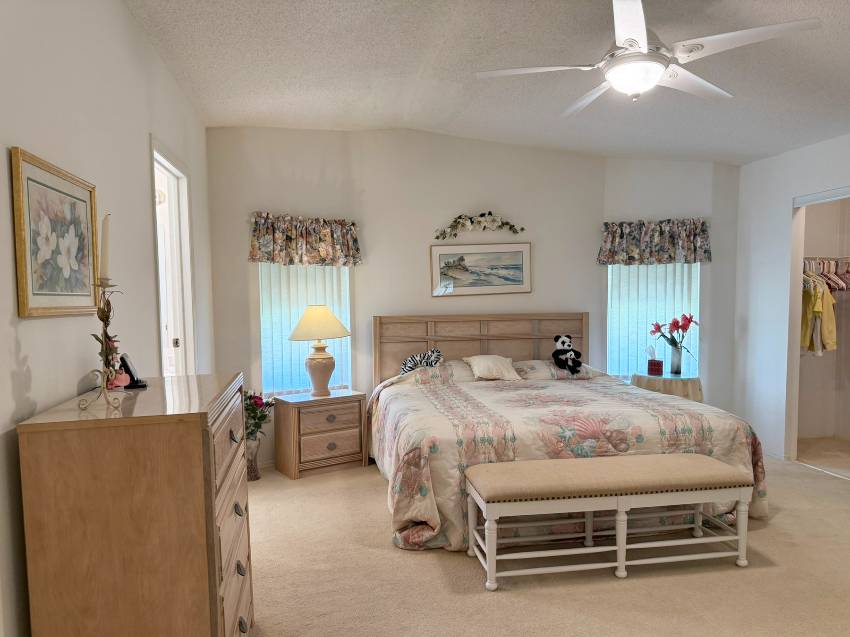242 Gardenia Lane a Parrish, FL Mobile or Manufactured Home for Sale