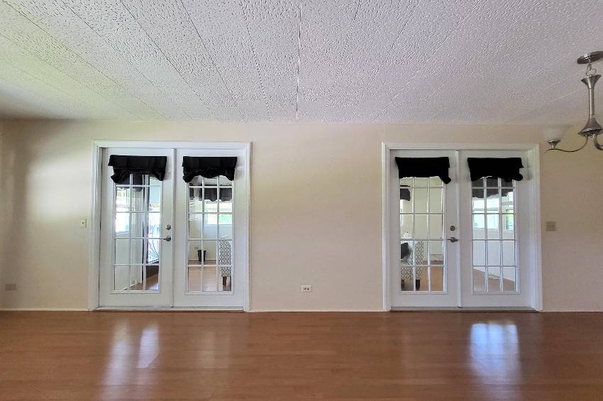 8445 Carrie Lane a Sarasota, FL Mobile or Manufactured Home for Sale