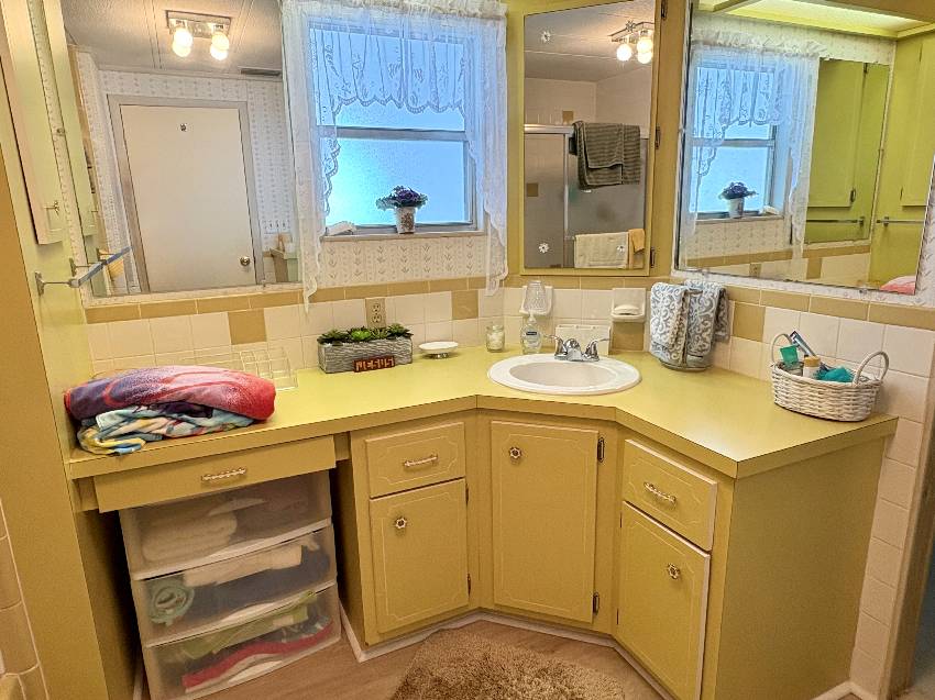 931 Vincent a Venice, FL Mobile or Manufactured Home for Sale