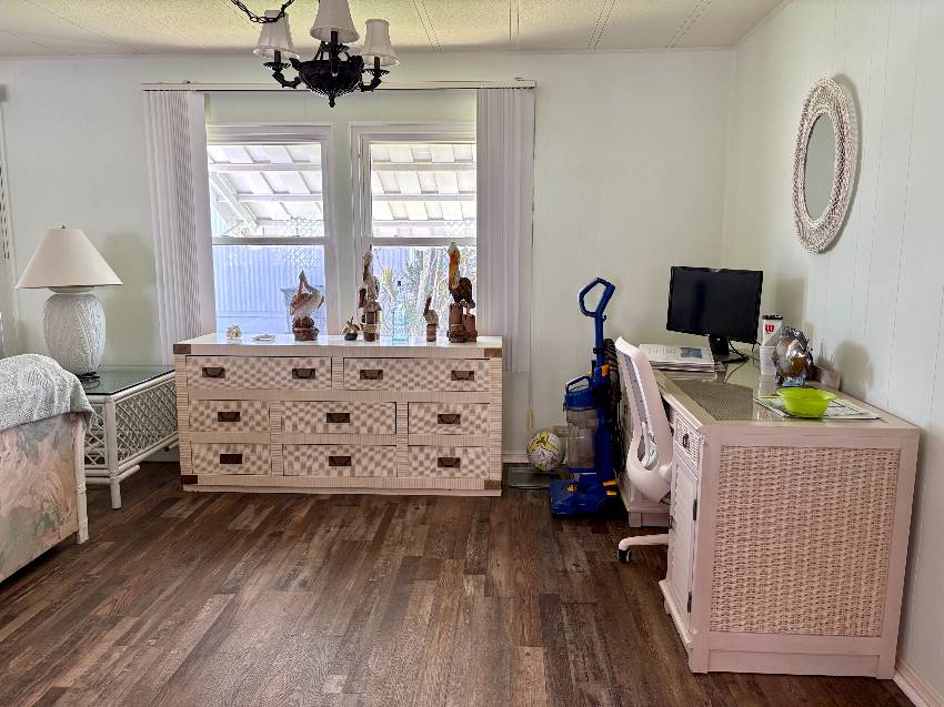 960 Freeport a Venice, FL Mobile or Manufactured Home for Sale