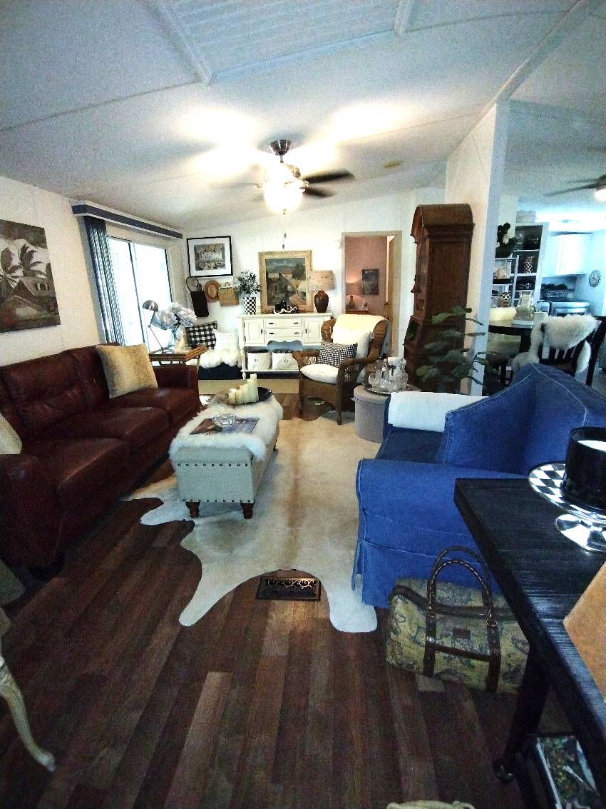 40 Fairway Drive a Auburndale, FL Mobile or Manufactured Home for Sale