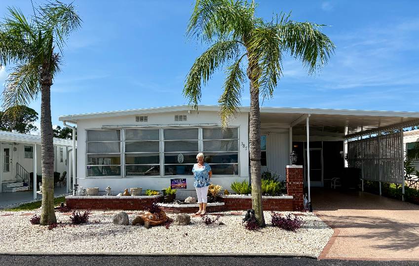 385 Sanibel St a Nokomis, FL Mobile or Manufactured Home for Sale