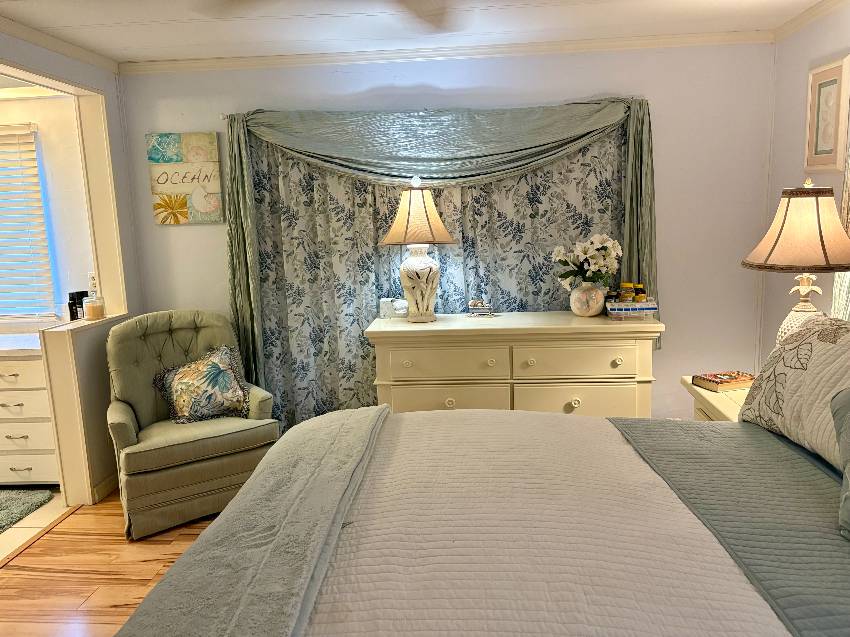 385 Sanibel St a Nokomis, FL Mobile or Manufactured Home for Sale