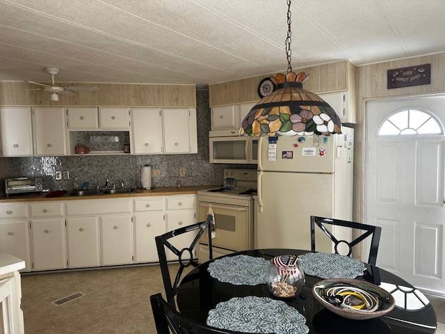 15666 49th St. N #1077 a Clearwater, FL Mobile or Manufactured Home for Sale