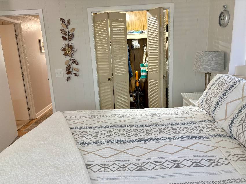 951 Lucaya a Venice, FL Mobile or Manufactured Home for Sale