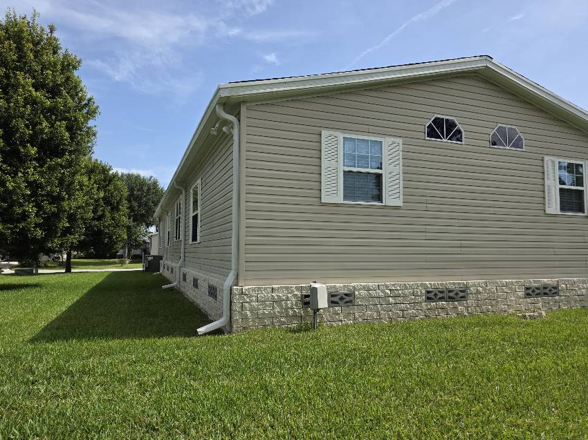 10780 S Sterlingshire Terrace a Homosassa, FL Mobile or Manufactured Home for Sale